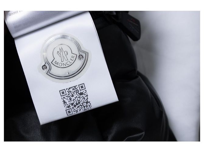 Moncler, giacca Armotech Grenoble in nero - vista 6