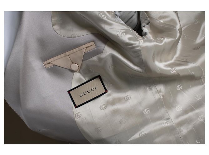 Doppelreihiger Satin-Blazer in Hellrosa von Gucci Pink - Ansicht 8