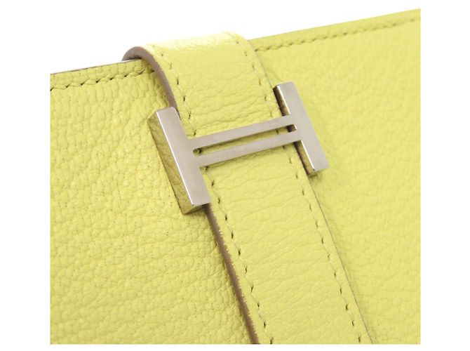 Tarjetero Hermès Bearn en Lima y Amarillo Dorado - vista 5