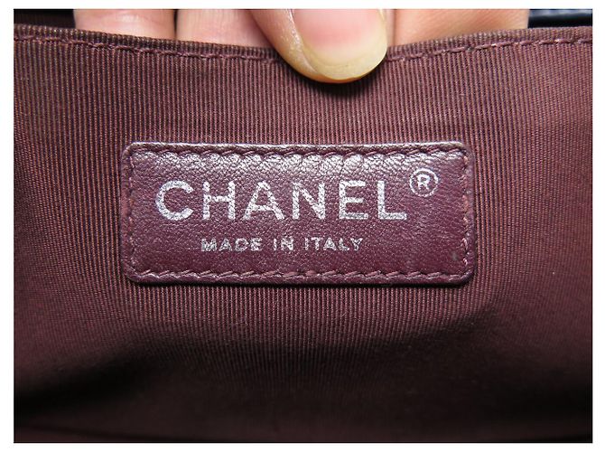 CHANEL BOY MEDIUM 25 CM CHEVRON BLAU LEDER HANDTASCHE - Ansicht 11