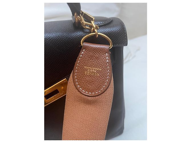Bolsa de mão Hermès Kelly 28 em couro chocolate - vista 9
