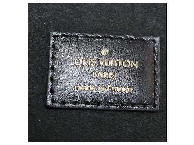 Beauty Case PM Monogram Reverse in Tela Louis Vuitton - vista 6