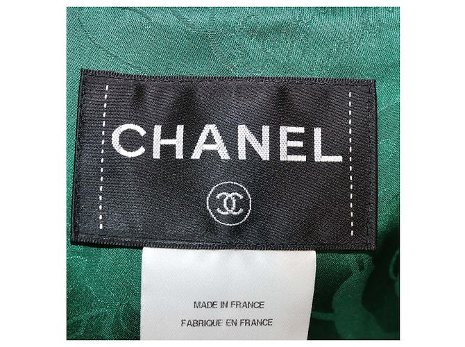 Chanel grüne Tweed-Jacke mit Drehverschluss - Ansicht 5