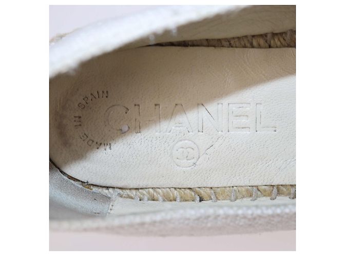 Chanel Espadrilles aus Canvas in Off-White/Schwarz mit CC-Kappe Aus weiß - Ansicht 6