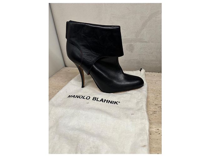 Stivaletti Manolo Blahnik in pelle nera Nero - vista 10
