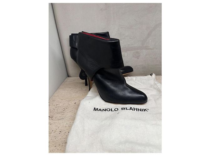 Stivaletti Manolo Blahnik in pelle nera Nero - vista 13