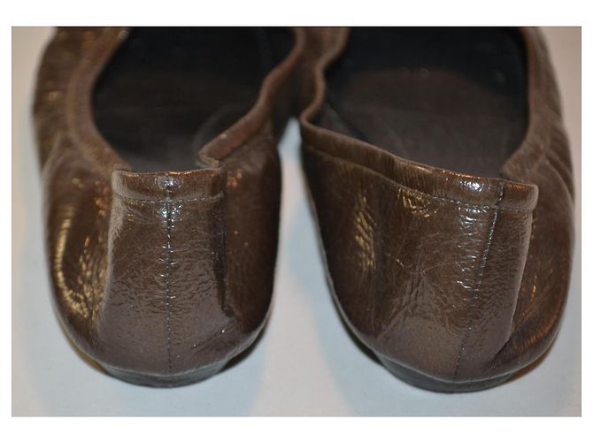 Ballerine Givenchy in pelle e vernice marrone nero - vista 4