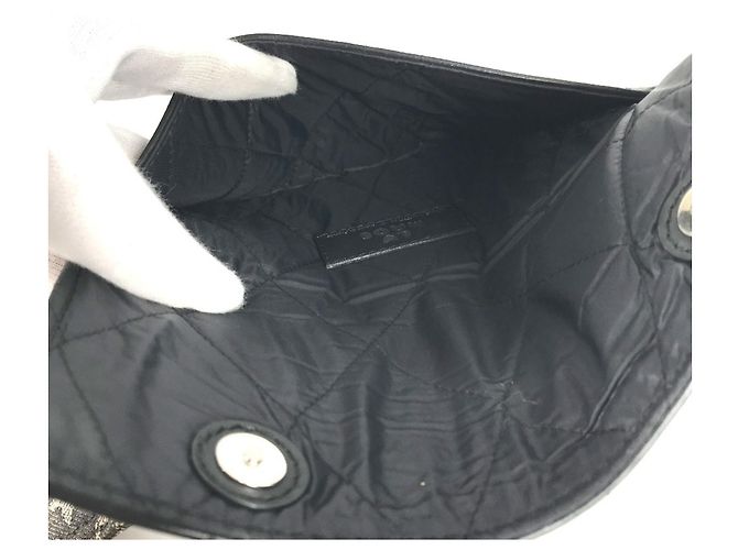 Pochette Trio della Collezione LV Squared di Louis Vuitton M81013 Nero Monogramma - vista 12