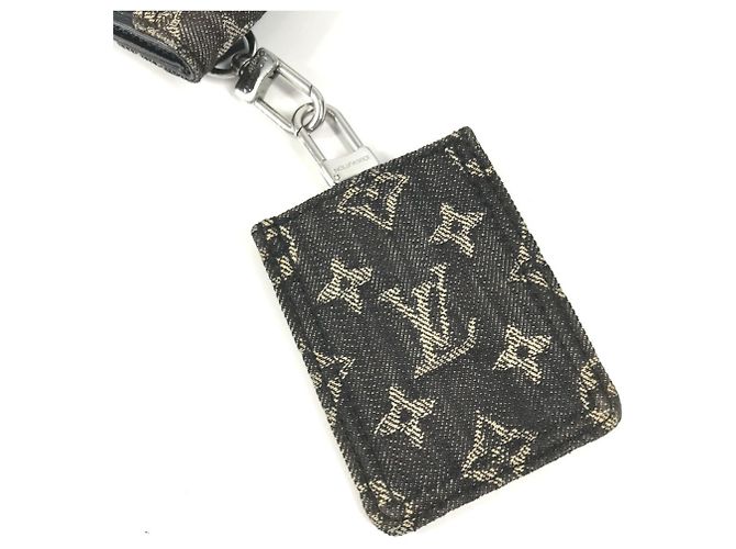 Pochette Trio della Collezione LV Squared di Louis Vuitton M81013 Nero Monogramma - vista 13