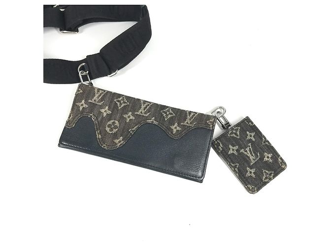 Pochette Trio della Collezione LV Squared di Louis Vuitton M81013 Nero Monogramma - vista 9