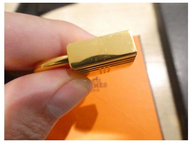 Chiusura Hermès in acciaio dorato per borse Hermès Birkin e Kelly, micro graffi Gold hardware - vista 5