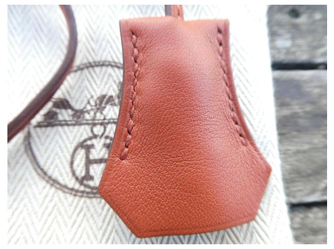 Clochette Hermès nuova per borsa Hermès Kelly, Birkin con il suo dustbag Marrone - vista 2