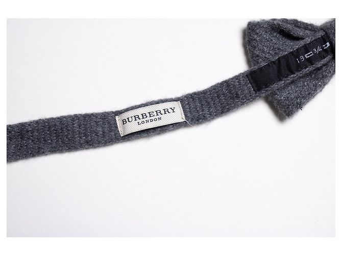 Burberry, graue Strickfliege - Ansicht 3