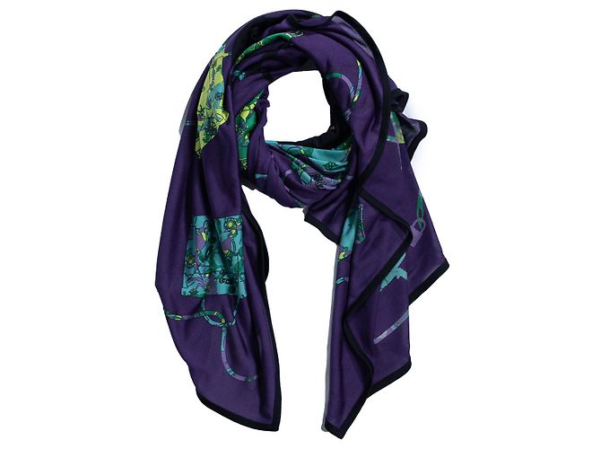 Lenço de seda Kelly da Hermès com estampa de carroça em roxo Verde Amarelo - vista 2