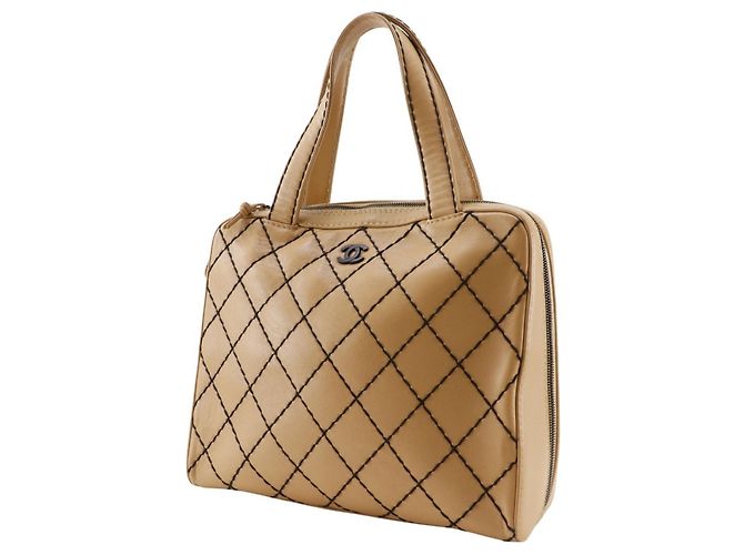 Borsa tote Wild Stitch di Chanel Beige - vista 2