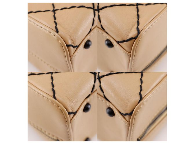 Borsa tote Wild Stitch di Chanel Beige - vista 4