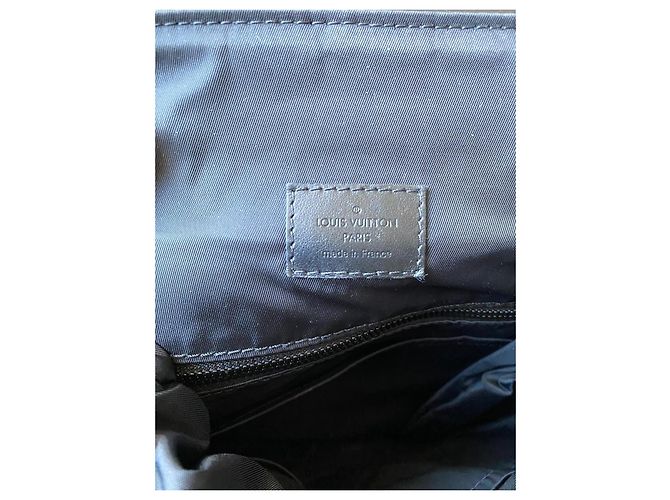 Louis Vuitton Sacs Kaki - vue 10