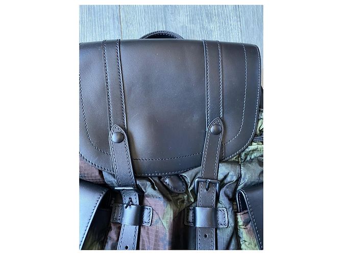 Louis Vuitton Sacs Kaki - vue 3