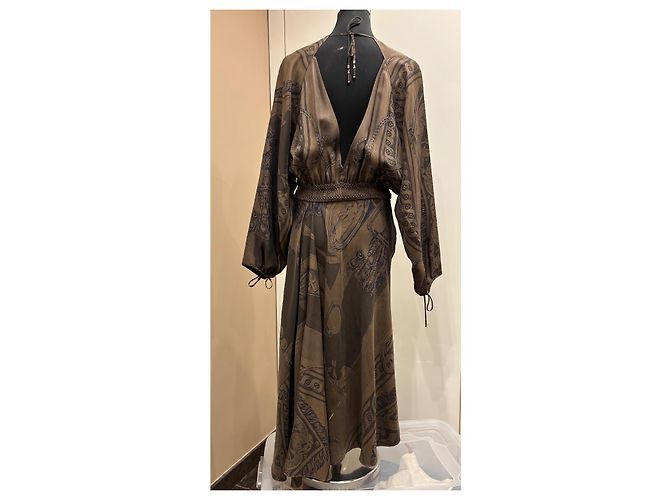 Vestido de seda Hermès FR 38 Castaño - vista 9