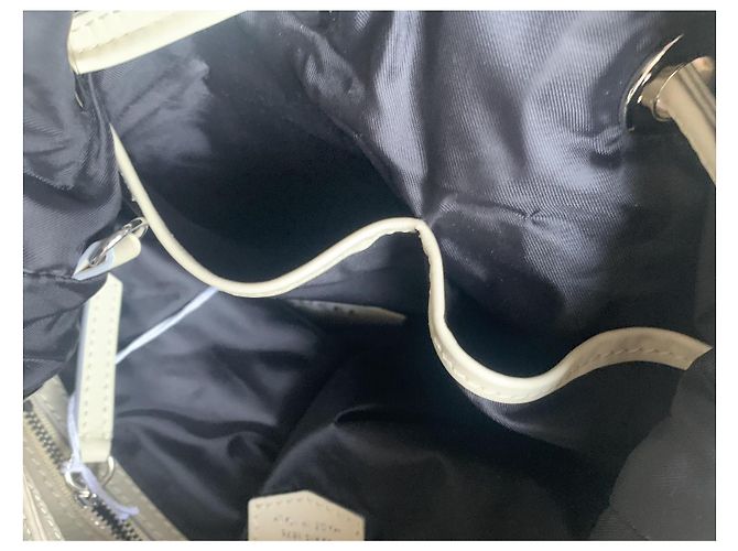 Borsa a secchiello Lancel First Flirt Crema Pelle - vista 11