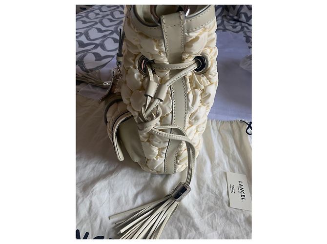 Borsa a secchiello Lancel First Flirt Crema Pelle - vista 19