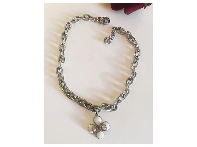 Bellissimo collier DOLCE & GABBANA con fiore con pietre bianche e logo Argento Bianco - vista 11