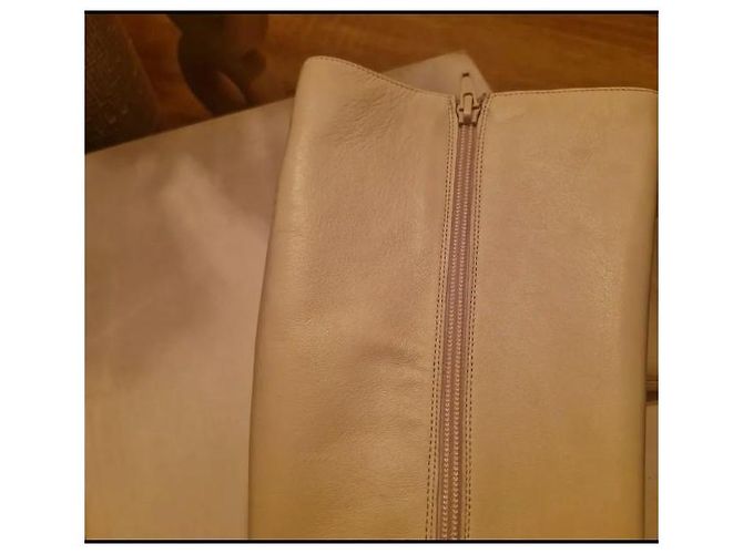 Jacquemus Les Carrés Ronds Lederstiefel Creme Roh - Ansicht 5