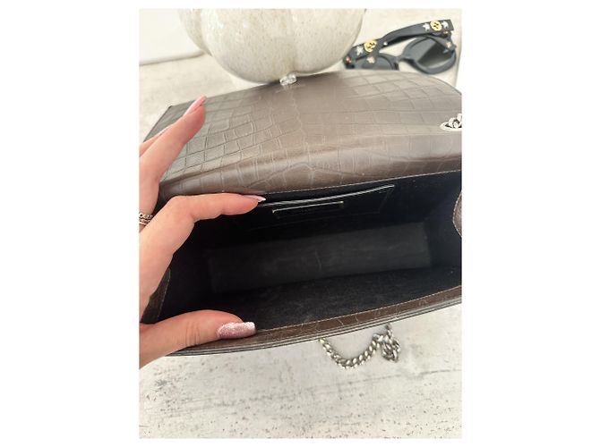 Pompom Kate Borsa Saint Laurent Pompom Pelle Effetto Coccodrillo Marrone Scuro - vista 11