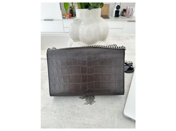 Pompom Kate Borsa Saint Laurent Pompom Pelle Effetto Coccodrillo Marrone Scuro - vista 14