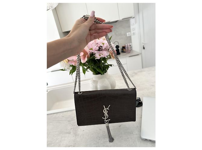 Pompom Kate Borsa Saint Laurent Pompom Pelle Effetto Coccodrillo Marrone Scuro - vista 18