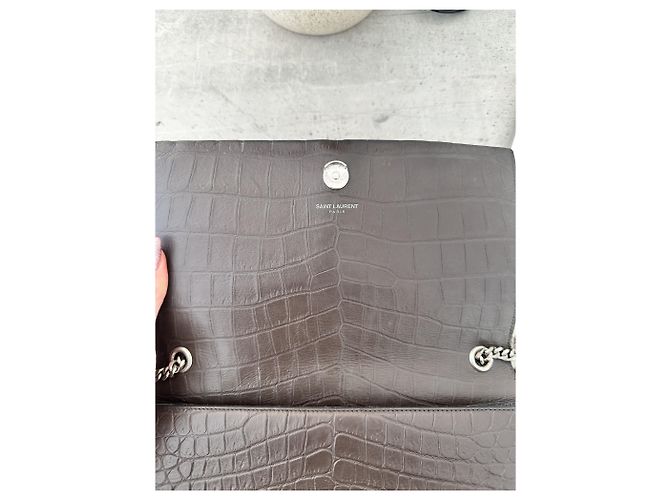 Pompom Kate Borsa Saint Laurent Pompom Pelle Effetto Coccodrillo Marrone Scuro - vista 4