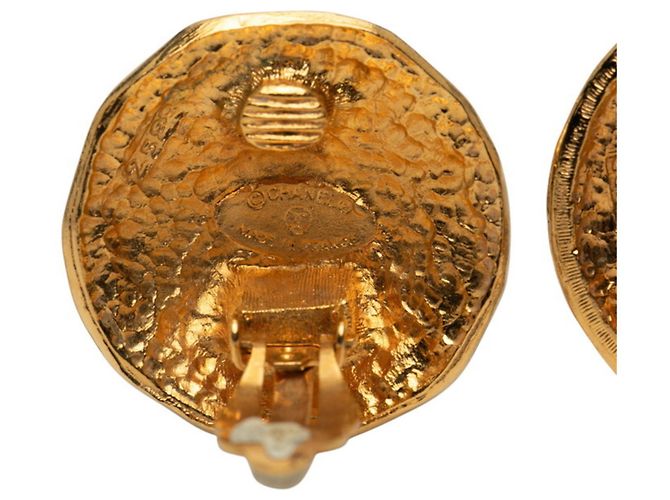 Orecchini a clip dorati Matelassé CHANEL D'oro - vista 3