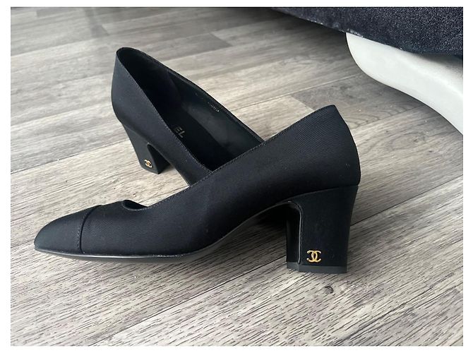 Chanel Uniform Pumps Schwarz Stoff Größe 36 - Ansicht 3