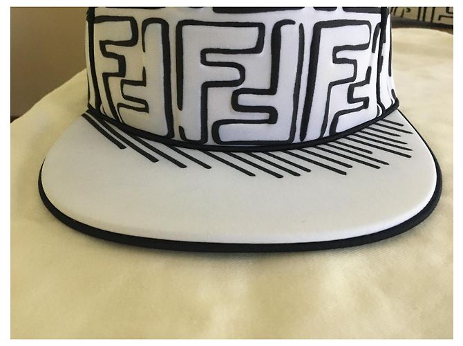 FENDI-HUT - LIMITIERTE KAPSELKOLLEKTION JOSHUA VIDES CALIFORNIA SKY - Ansicht 6