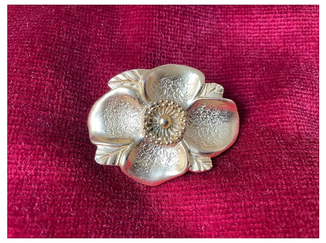 Spilla a forma di fiore dorata Kenzo Gold hardware - vista 2