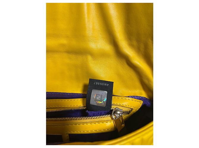 Borsa a mano Fendi Baguette in pelle gialla Giallo - vista 11
