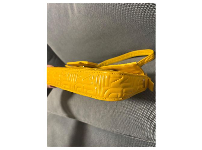 Borsa a mano Fendi Baguette in pelle gialla Giallo - vista 19
