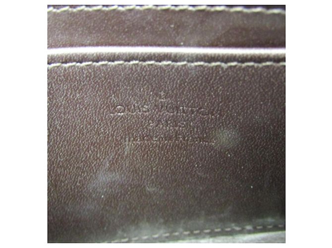 Monedero Zippy en Monogram Vernis de Louis Vuitton Burdeos - vista 8