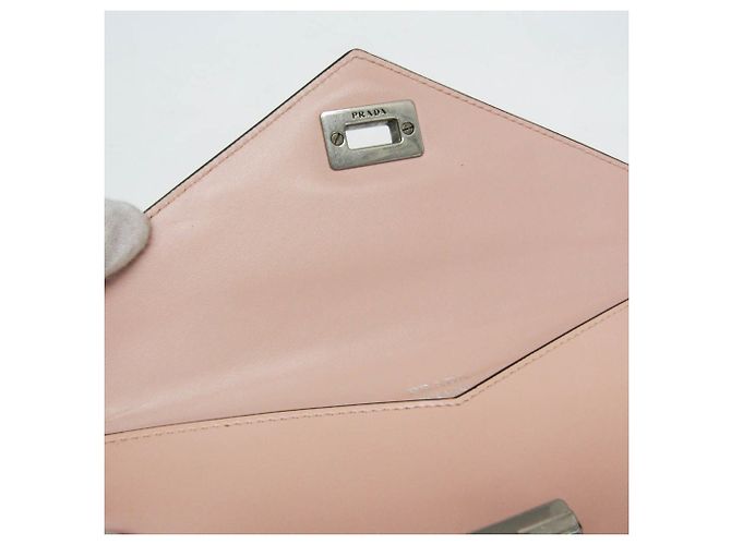 Clutch in pelle con tracolla a catena Prada Rosa - vista 14