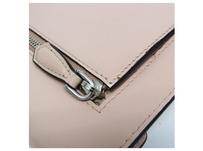 Clutch in pelle con tracolla a catena Prada Rosa - vista 9