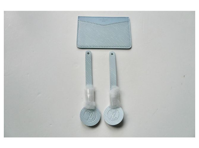 LOUIS VUITTON Porta carte in pelle Epi blu cielo e Etichette per bagagli nuove Blu chiaro - vue 2