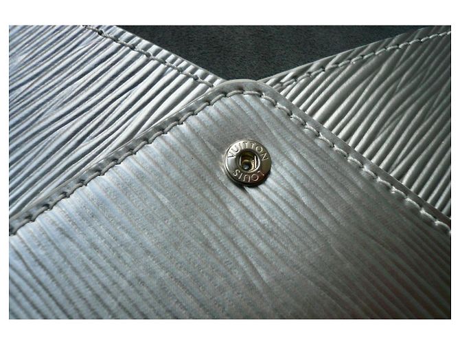LOUIS VUITTON Pochette in pelle Epi ARGENTO COME NUOVO - vista 5