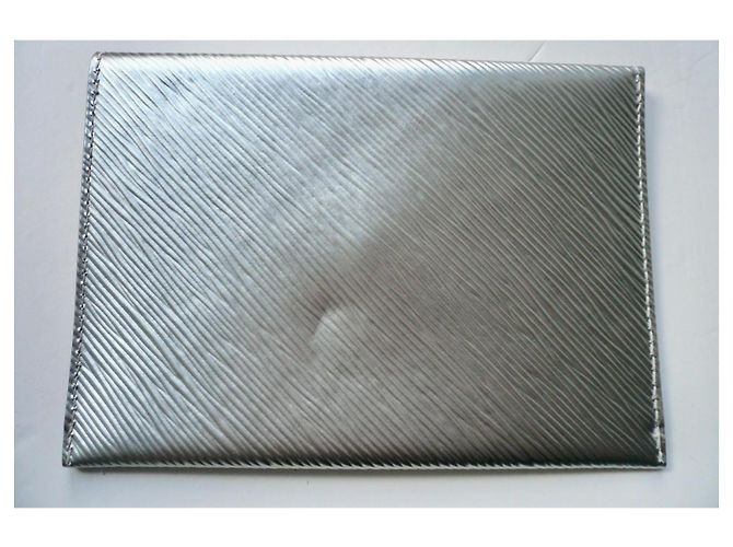 LOUIS VUITTON Pochette in pelle Epi ARGENTO COME NUOVO - vista 6