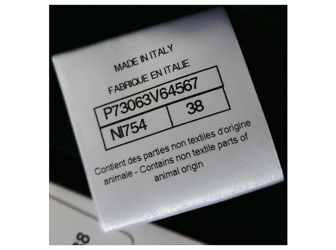 Grau CC Logo Devore Kristall Haltertop Chanel Pre Fall 2022 - Ansicht 11