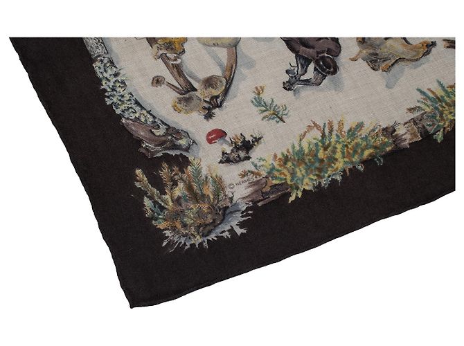 Hermès, Sciarpa in cashmere Les champignons in marrone - vista 6
