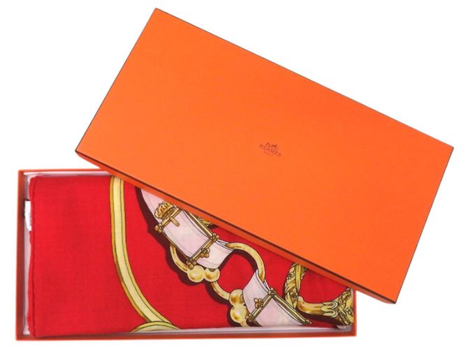 Sciarpa in cashmere e seta Hermès Carré 140 CAVALCADOUR Rosso - vista 2