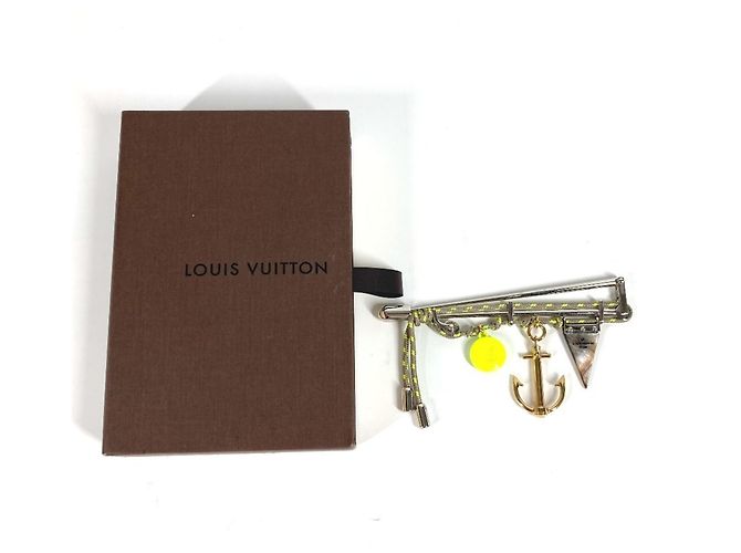 Spilla Pin Logo LV in corda Louis Vuitton Argento Giallo - vista 9
