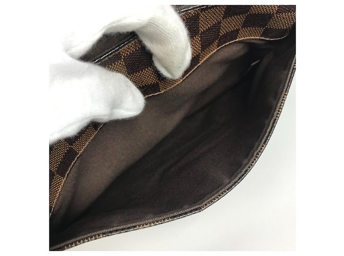 Borsa a spalla Louis Vuitton Damier District PM con patta Marrone Damier ebene - vista 15