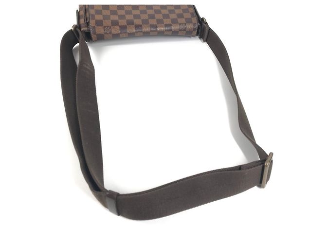 Borsa a spalla Louis Vuitton Damier District PM con patta Marrone Damier ebene - vista 8