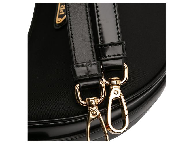 Bolso Arque pequeño de Re Nylon y cuero negro de Prada - vista 10